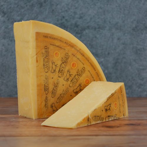 Wookey hole mature cheddar